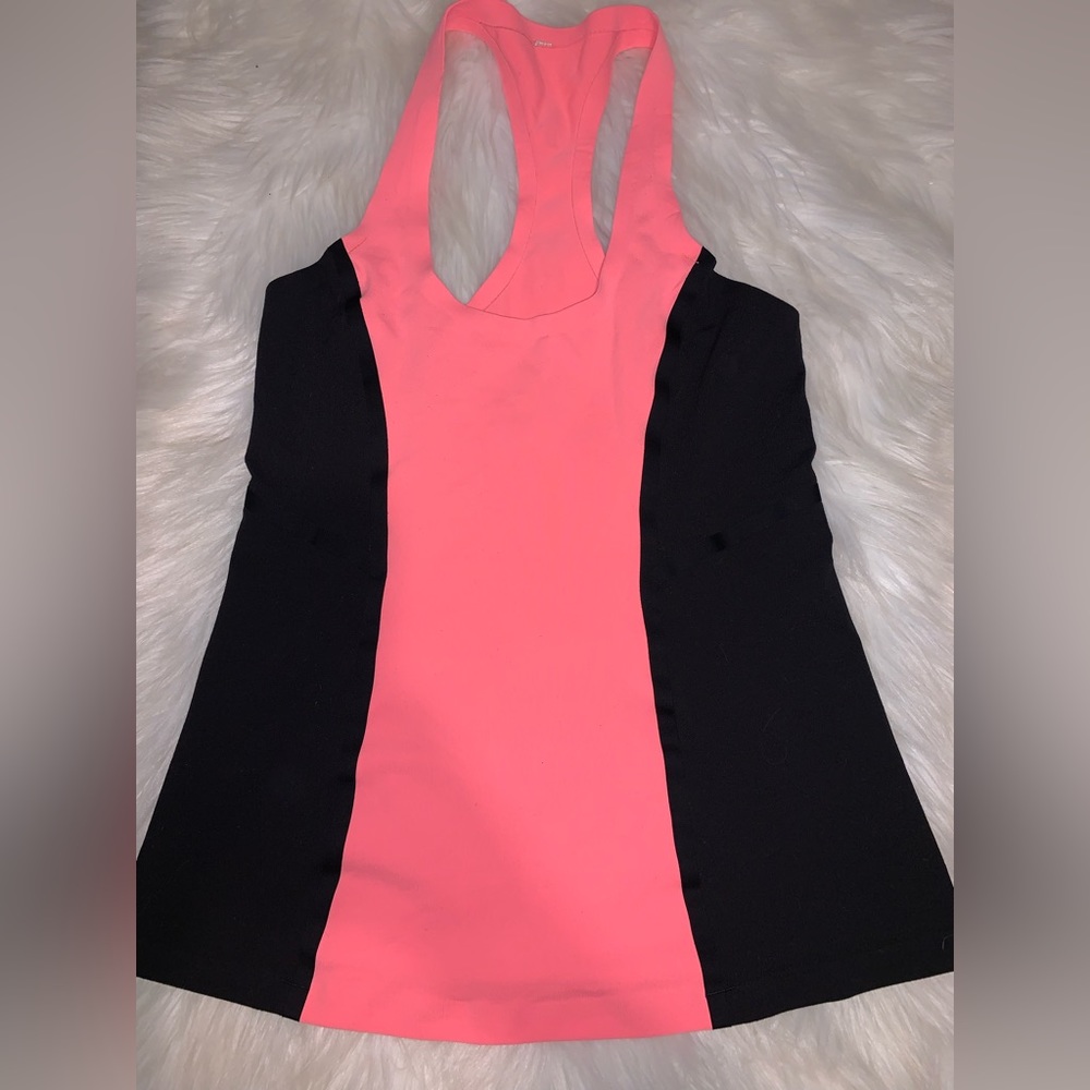 Lululemon top